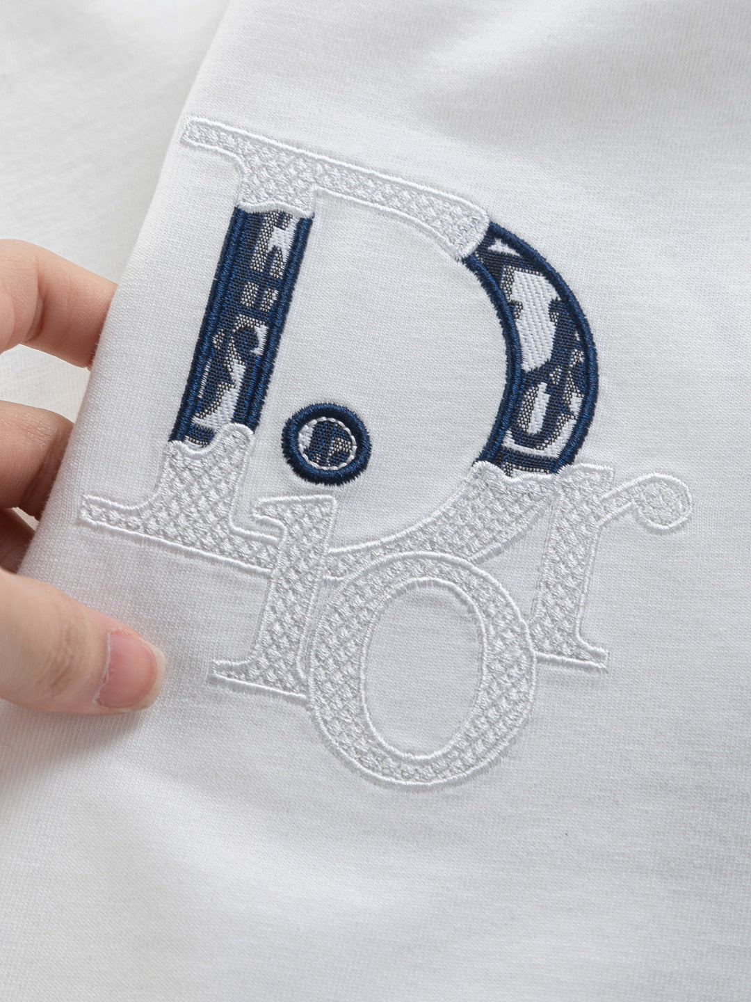 260120 New high-quality embroidered patchwork color-matched T-shirt