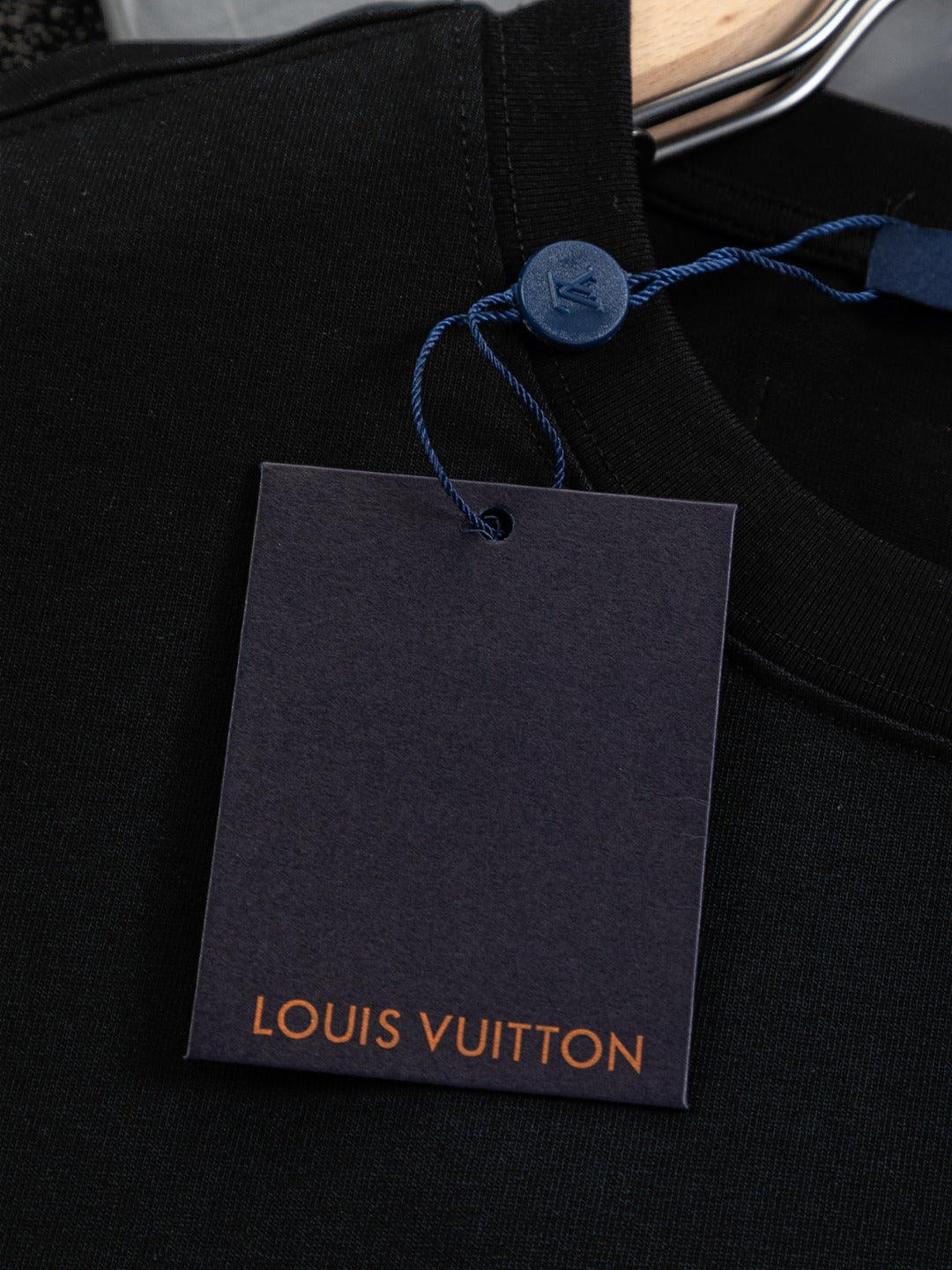 260120 New high-quality and elaborately crafted plush foam printed T-shirt