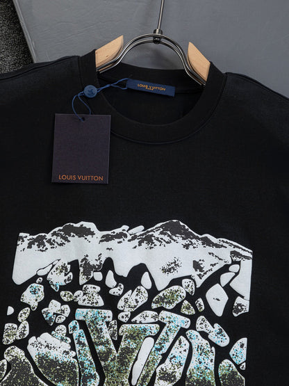 260120 New high-quality and elaborately crafted plush foam printed T-shirt