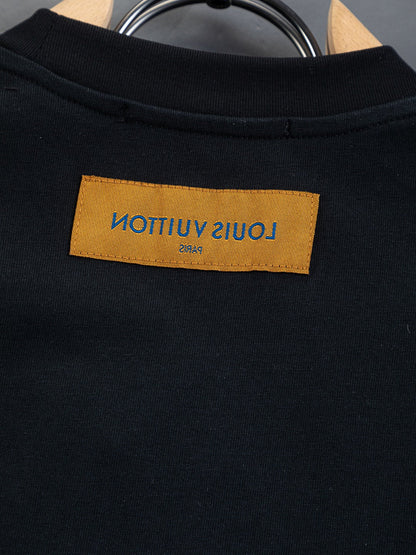 260120 New high-quality and elaborately crafted plush foam printed T-shirt