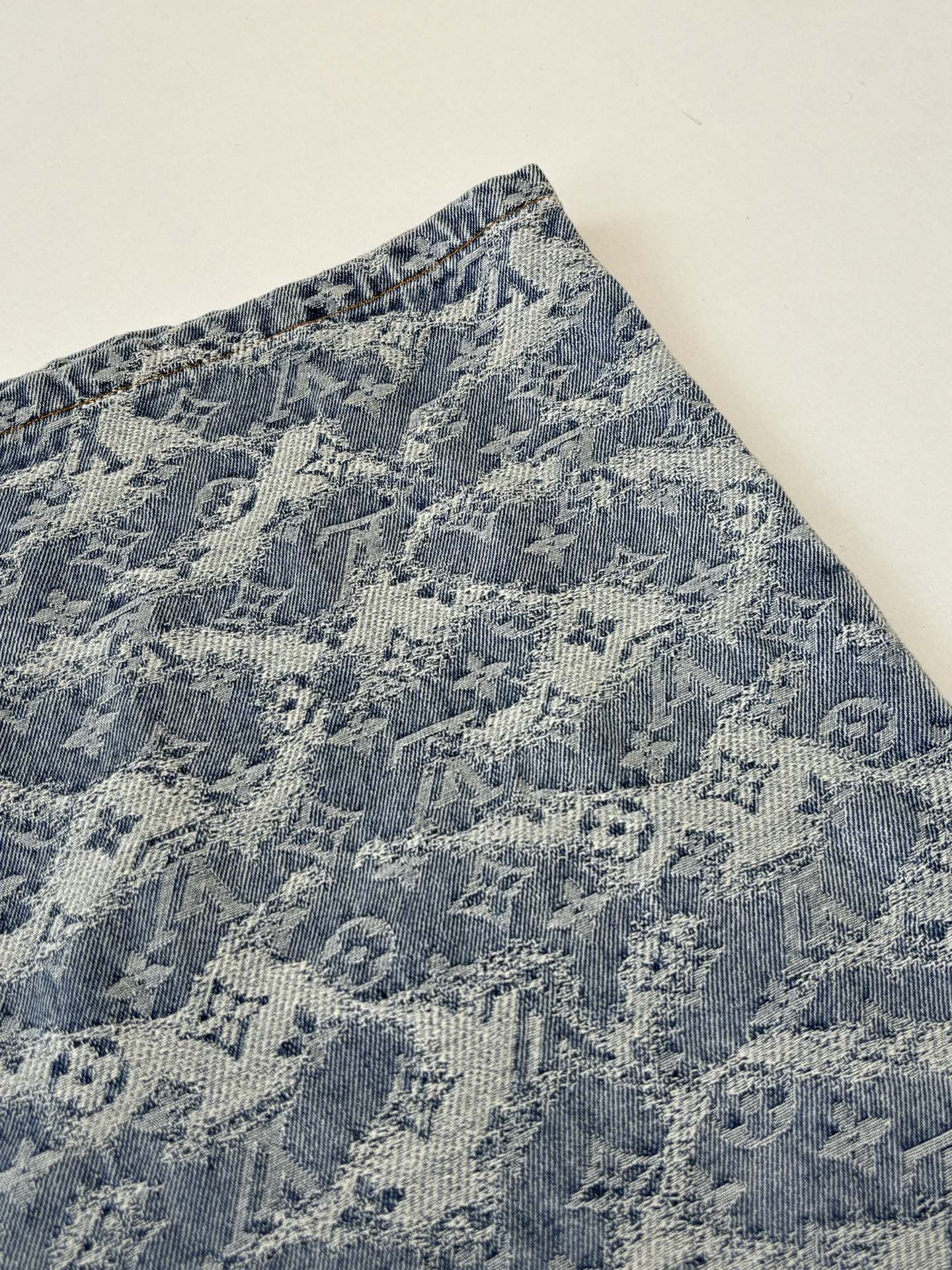260120 New high-quality washed full-print jacquard denim shorts