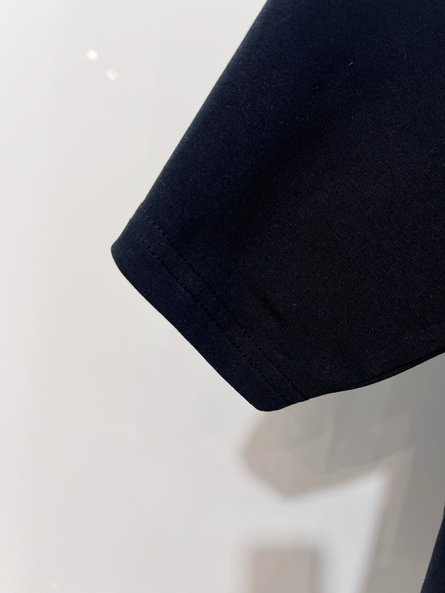 260306 New high-quality, distinctive and simple embroidered T-shirt