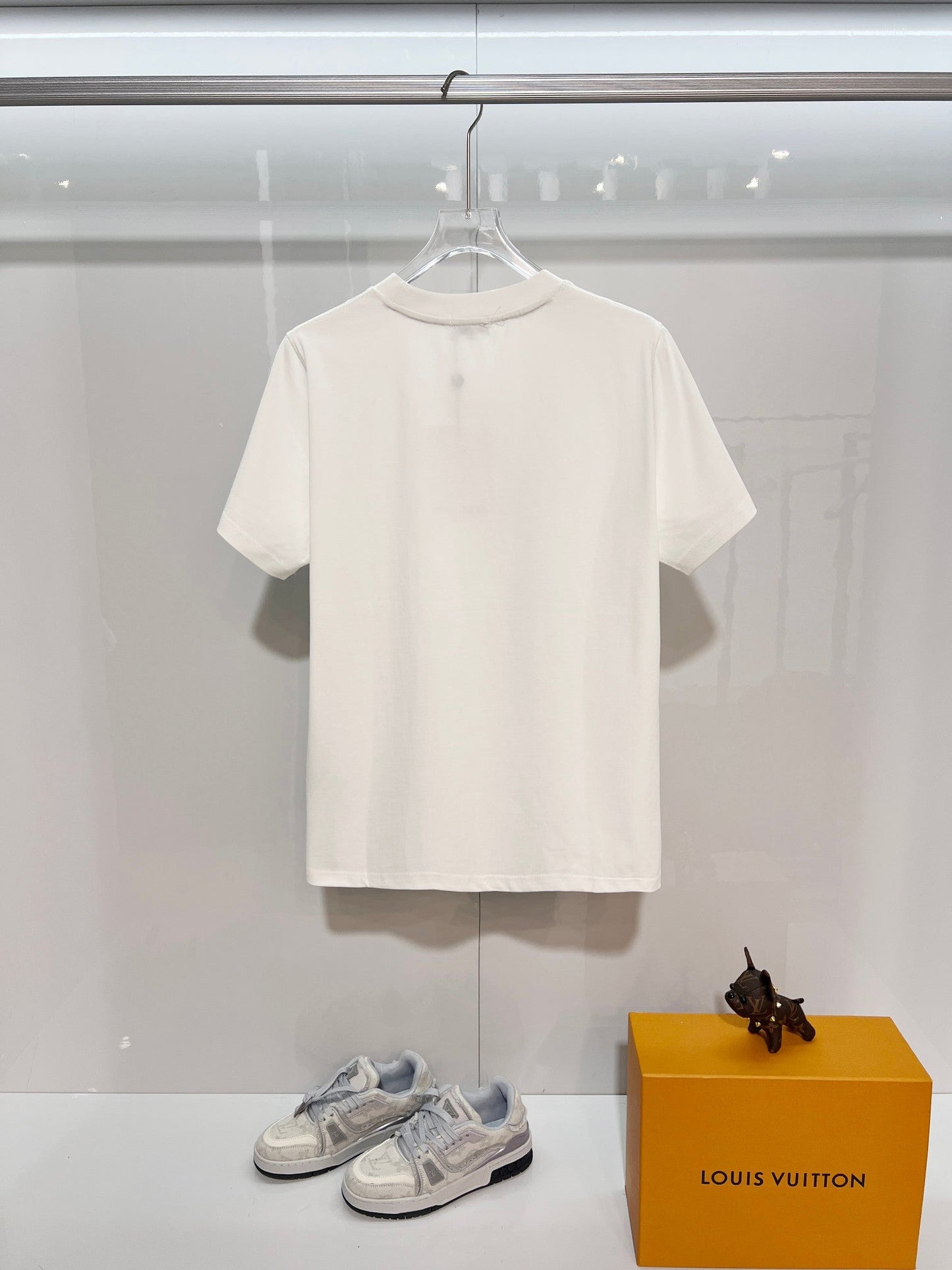 260306 New high-quality shoes with embroidered patches T-shirt