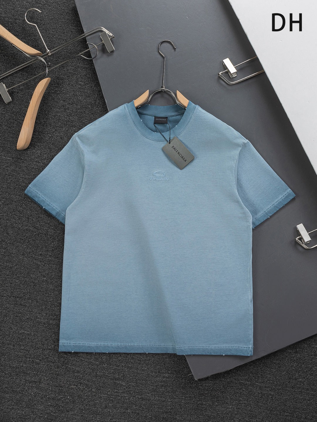 260306 New high-quality heavy-duty washed gradient-color embroidered patchwork T-shirt