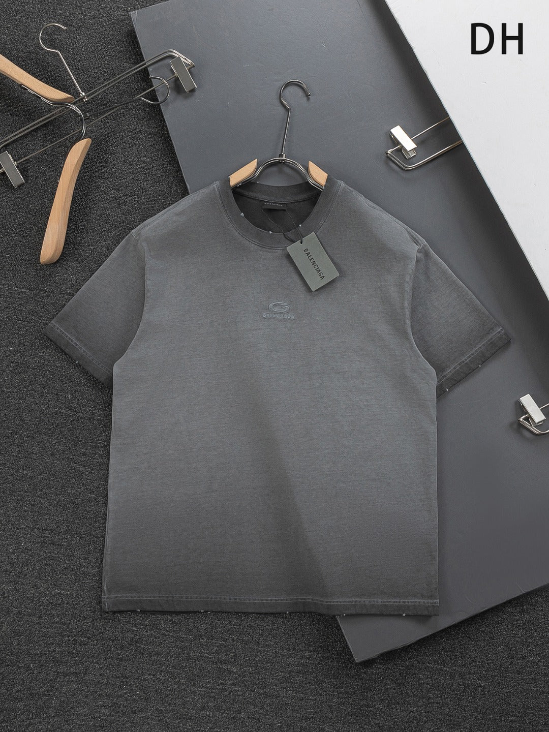 260306 New high-quality heavy-duty washed gradient-color embroidered patchwork T-shirt
