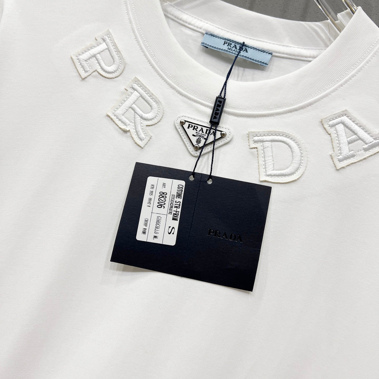 260306 New high-quality patchwork embroidered T-shirt