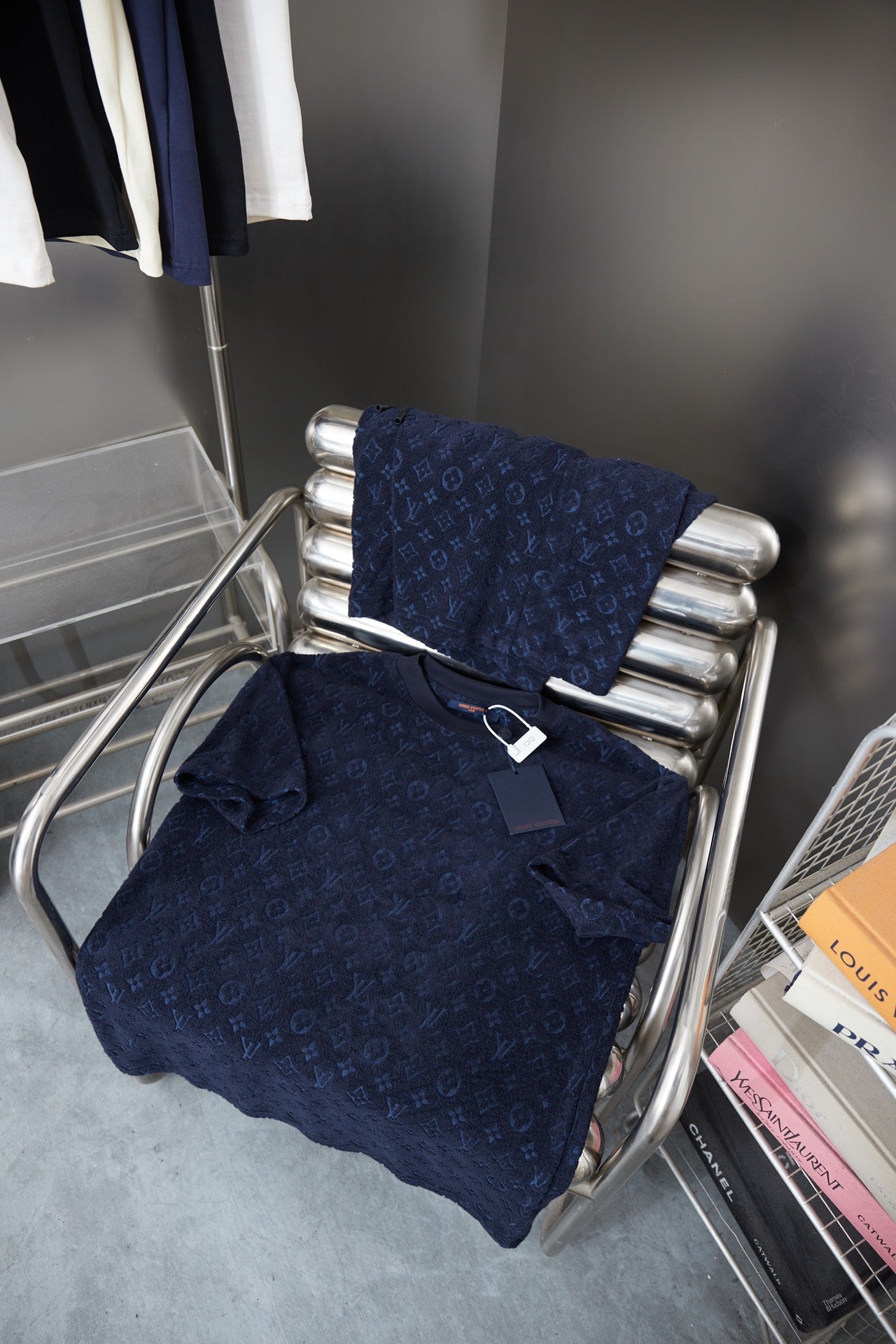 260306 New high-quality custom embossed fleece T-shirt