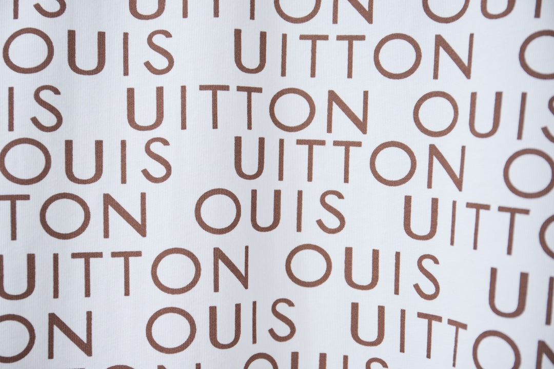 260306 New high-quality T-shirt with irregular letter patterns printed all over
