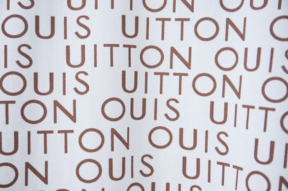 260306 New high-quality T-shirt with irregular letter patterns printed all over