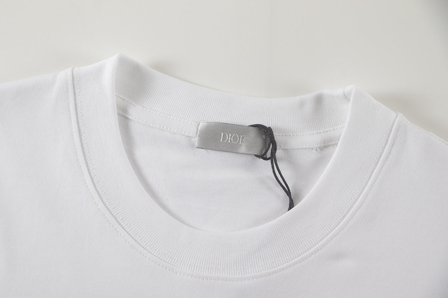 260306 New high-quality heavy-duty embroidered sequin T-shirt