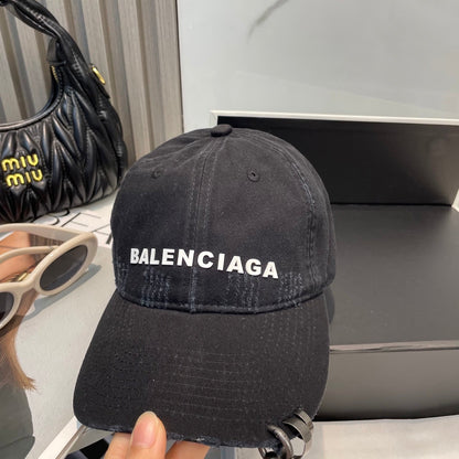 251028 New essential baseball cap for daily outfits