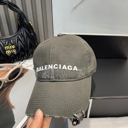 251028 New essential baseball cap for daily outfits
