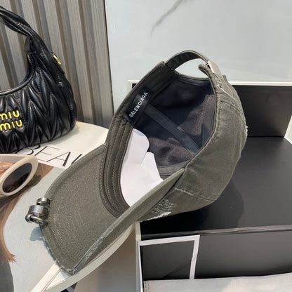 251028 New essential baseball cap for daily outfits