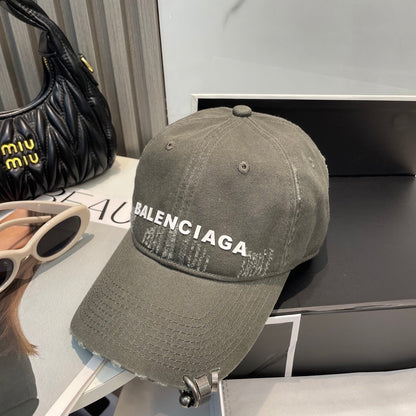 251028 New essential baseball cap for daily outfits