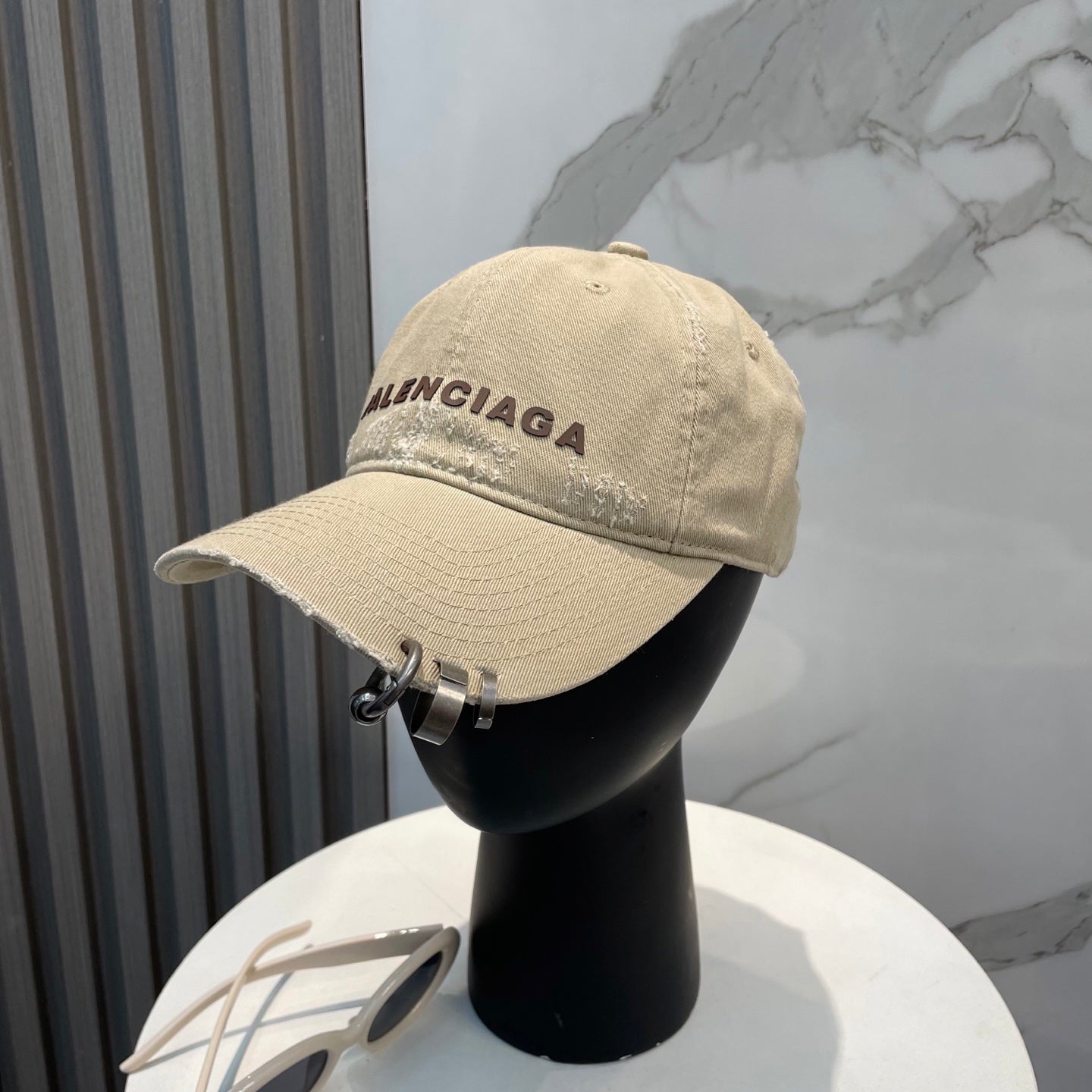 251028 New essential baseball cap for daily outfits