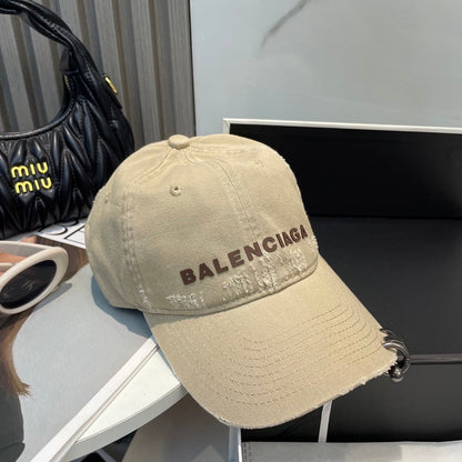 251028 New essential baseball cap for daily outfits