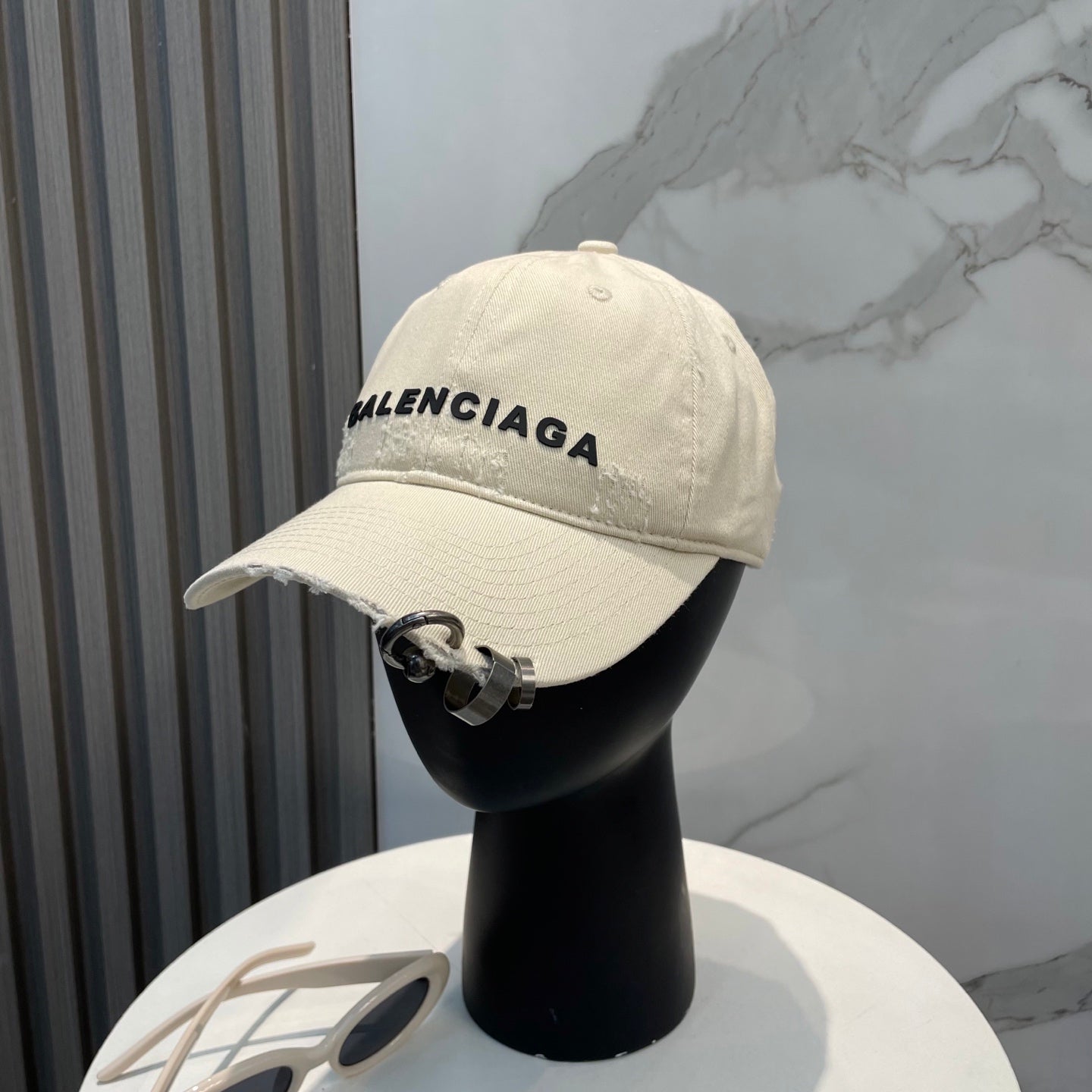 251028 New essential baseball cap for daily outfits
