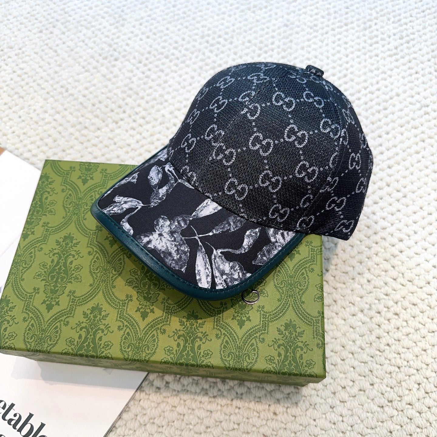 251028 New essential baseball cap for daily outfits