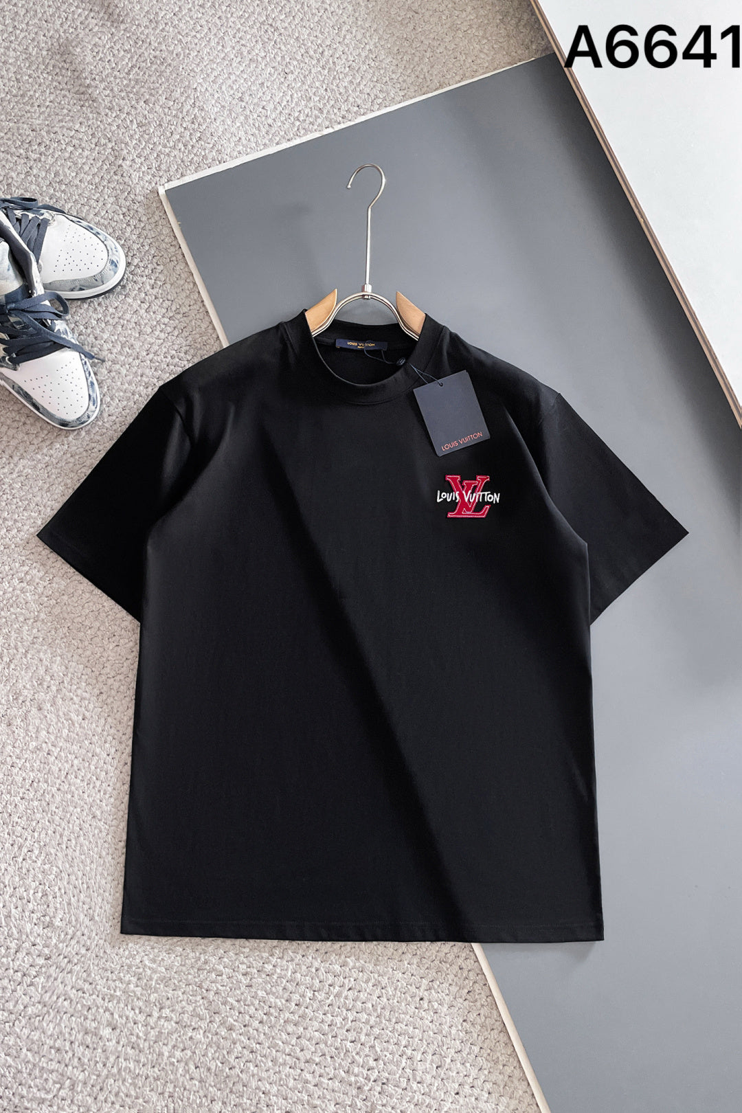 060311 New high-quality fabric embroidered T-shirt