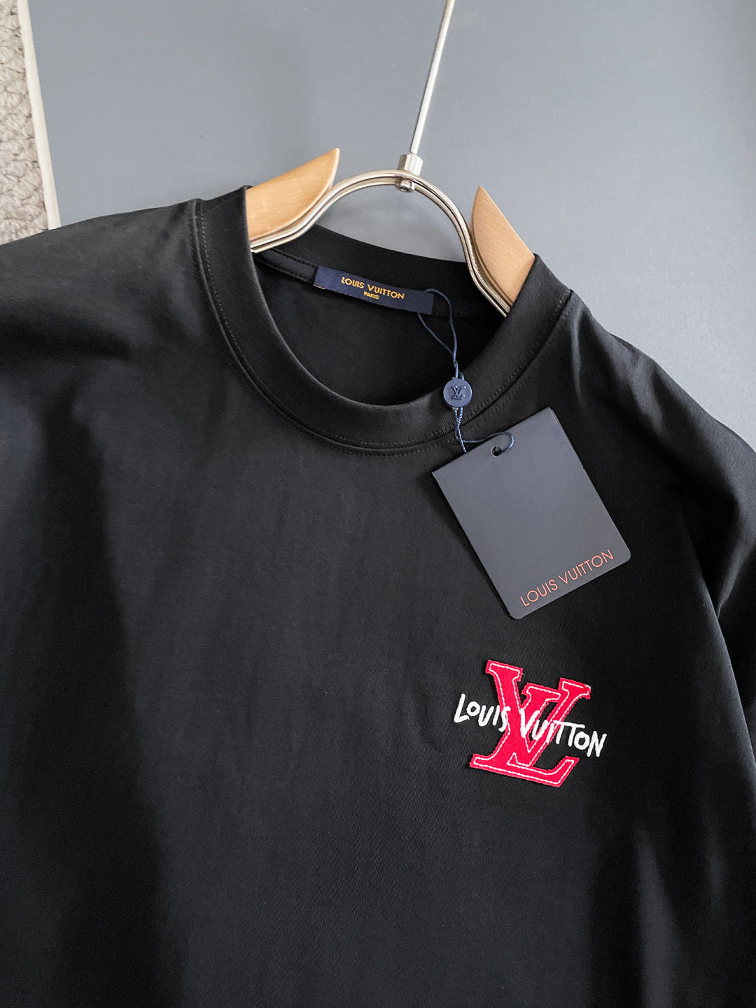 060311 New high-quality fabric embroidered T-shirt