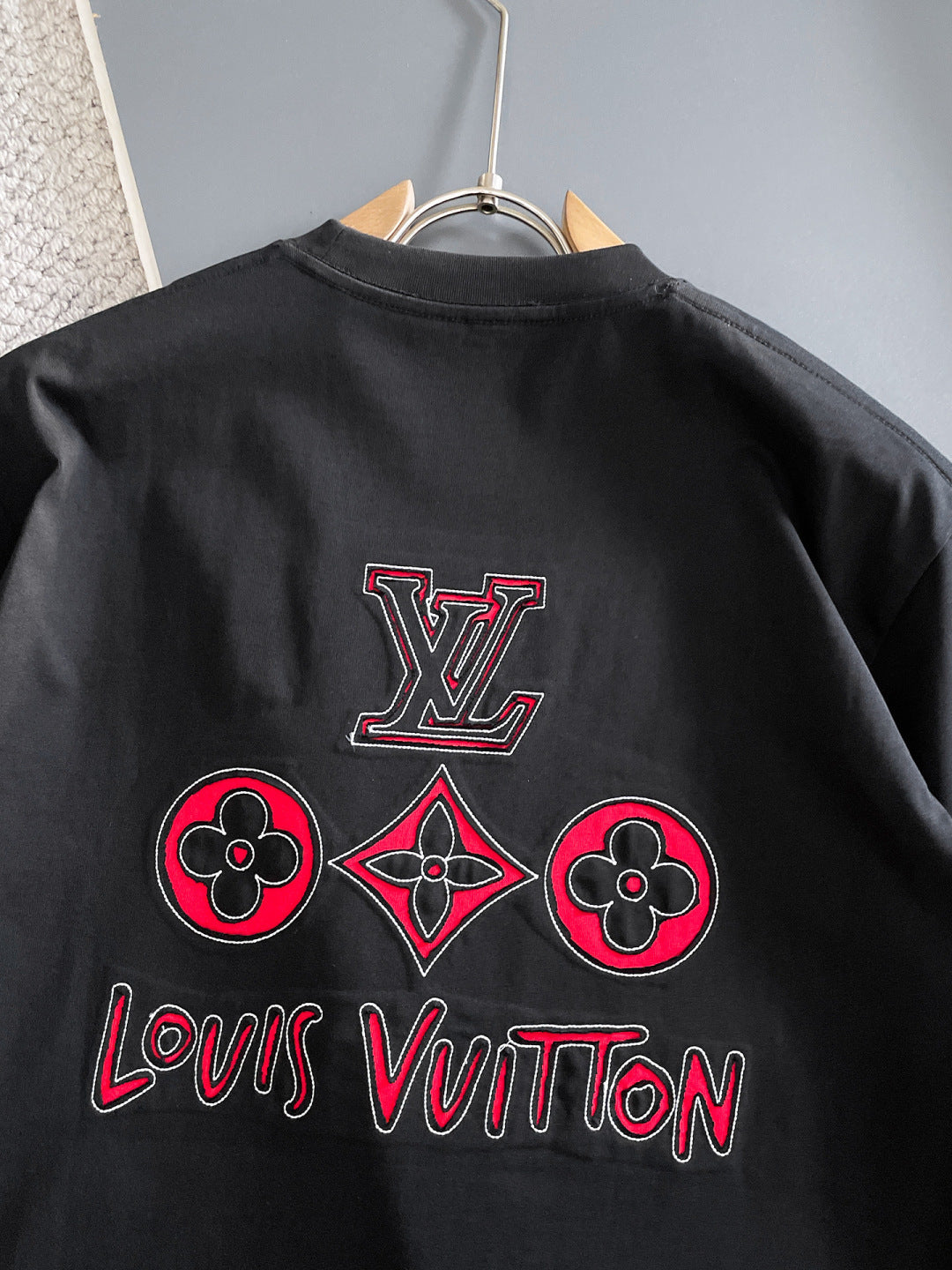 060311 New high-quality fabric embroidered T-shirt