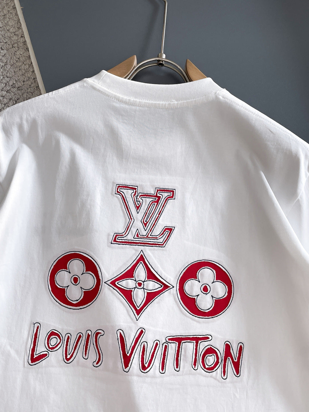 060311 New high-quality fabric embroidered T-shirt
