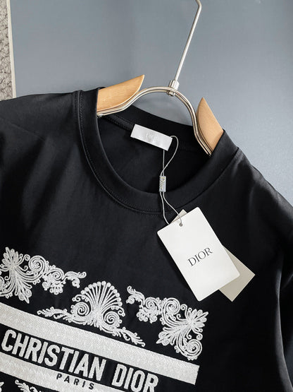 060311 New high-quality large-scale embroidered T-shirt