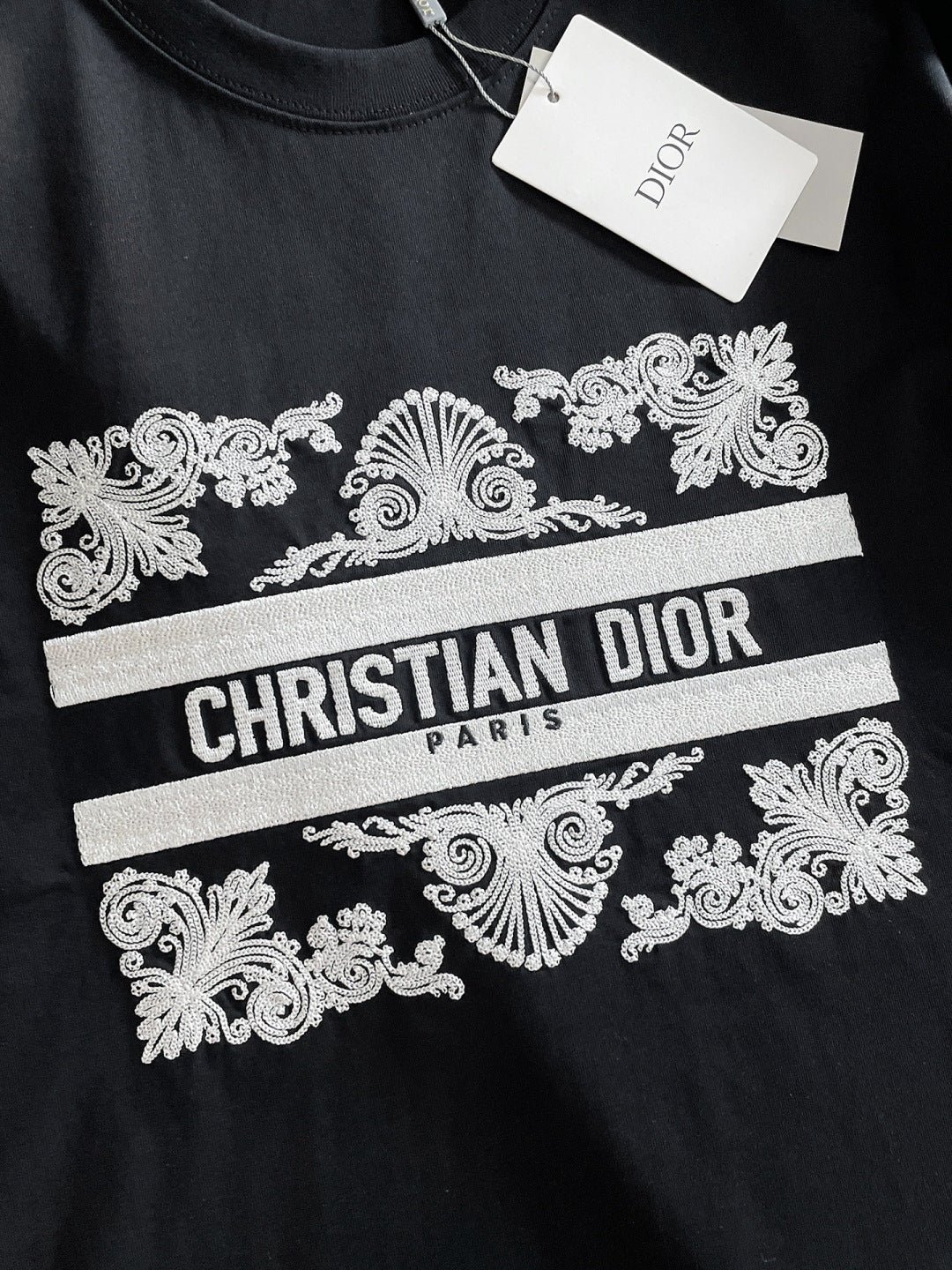 060311 New high-quality large-scale embroidered T-shirt