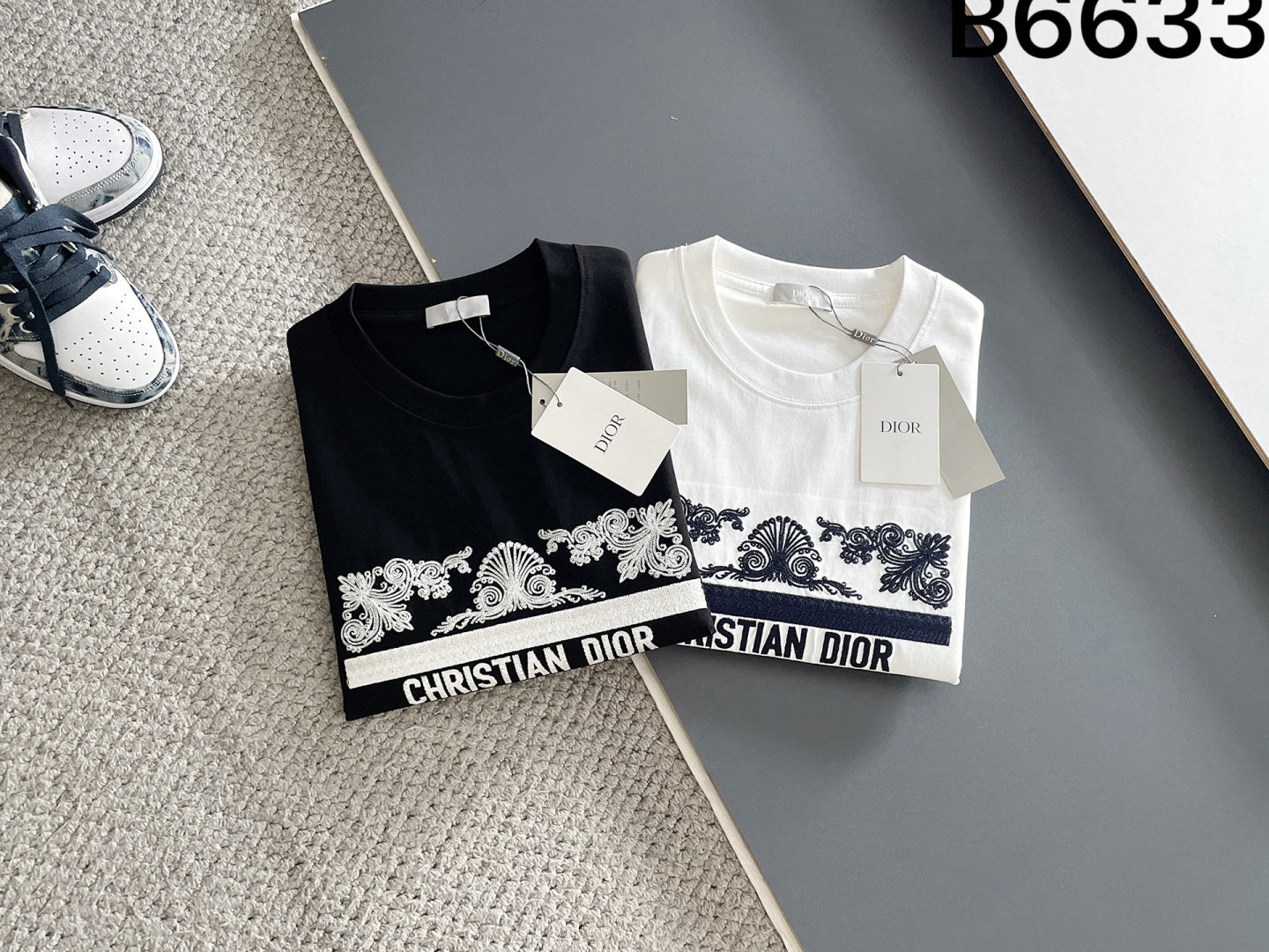 060311 New high-quality large-scale embroidered T-shirt