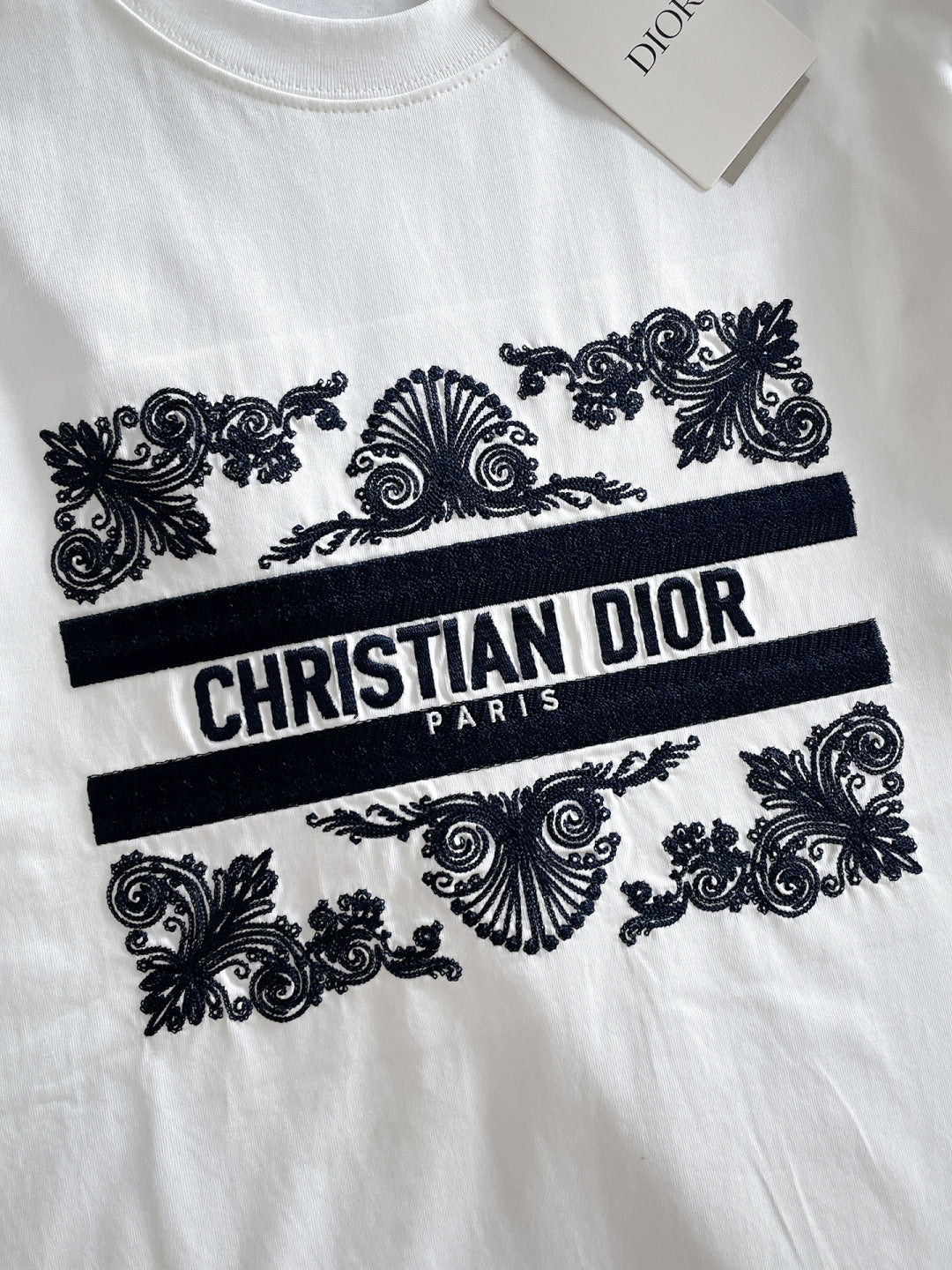 060311 New high-quality large-scale embroidered T-shirt