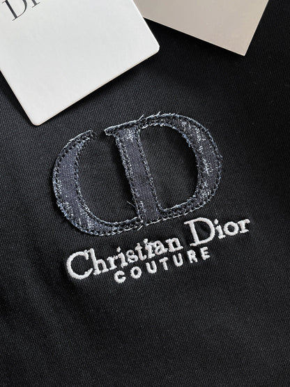 060311 New high-quality embroidered T-shirt with fabric pattern