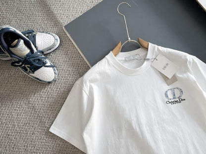 060311 New high-quality embroidered T-shirt with fabric pattern