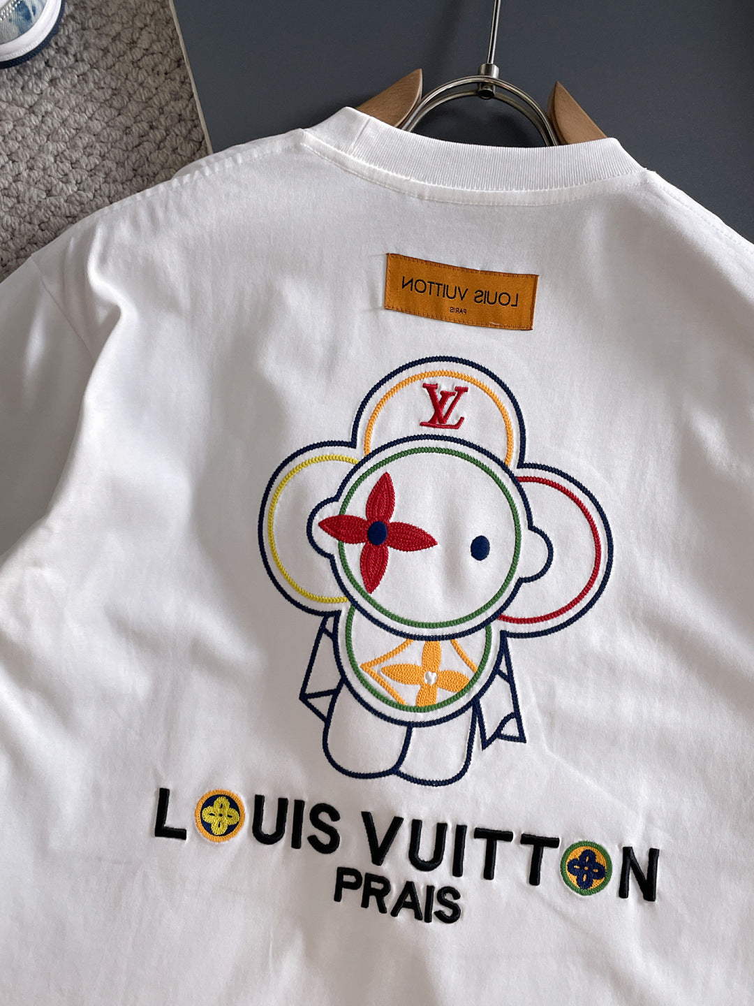060311 New high-quality embroidered color-matched T-shirt