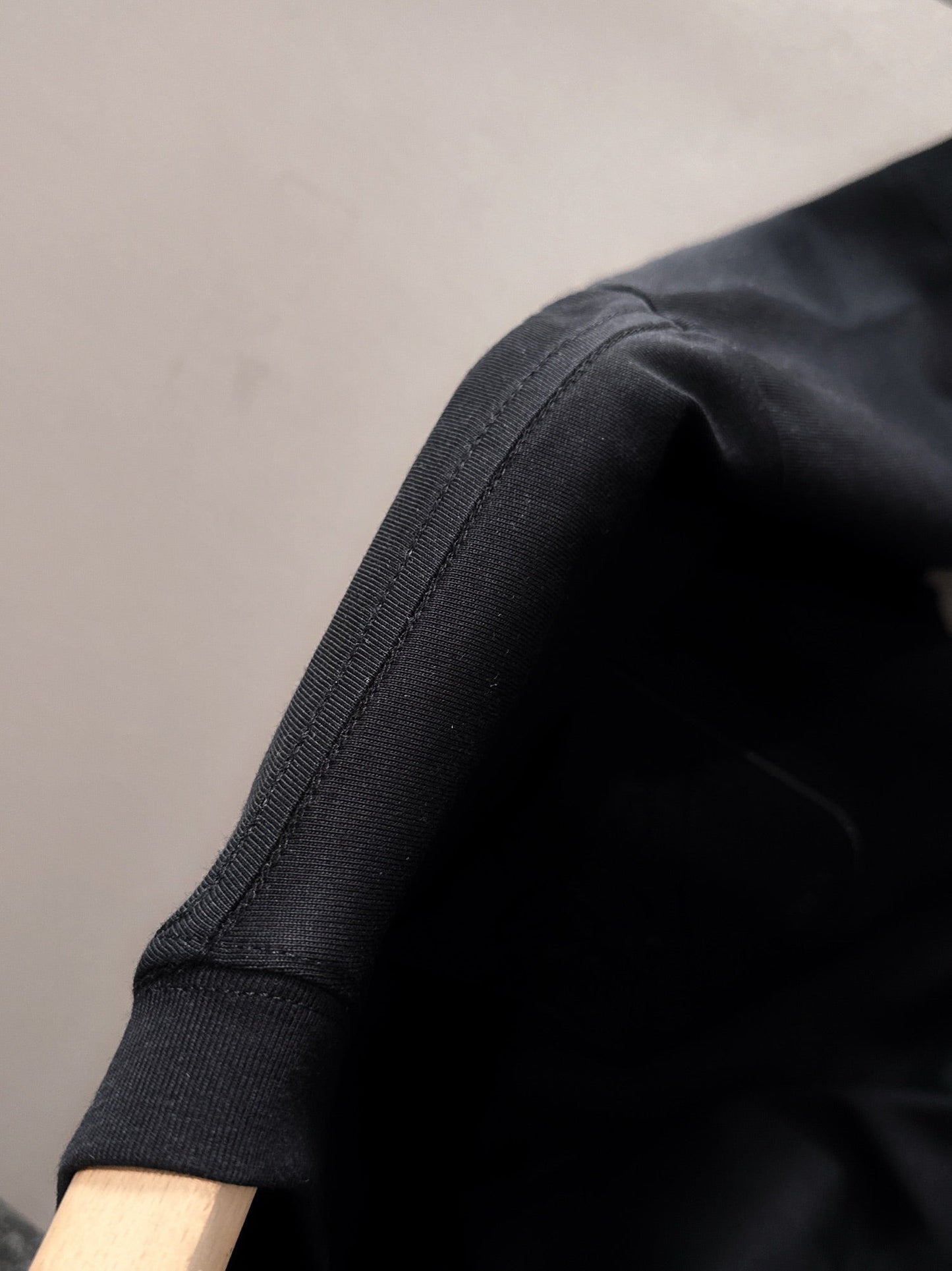 060311 New high-quality, minimalist pocket embroidered T-shirt