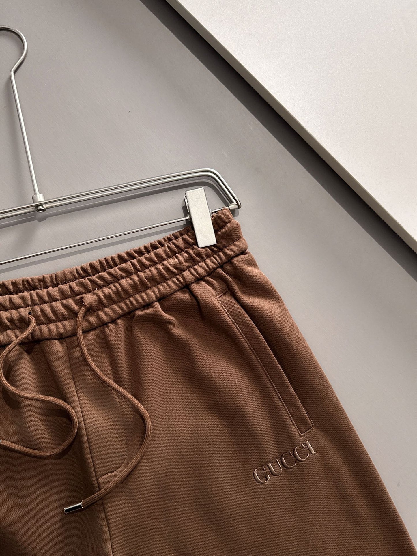 260311 New high-quality large-pattern embroidered fabric shorts
