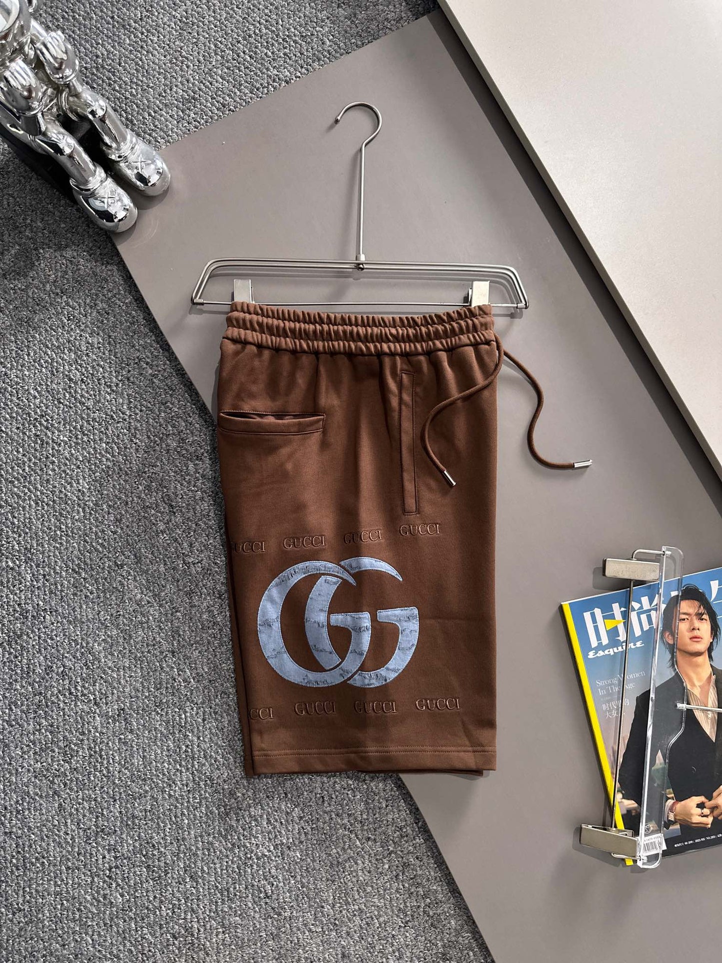 260311 New high-quality large-pattern embroidered fabric shorts