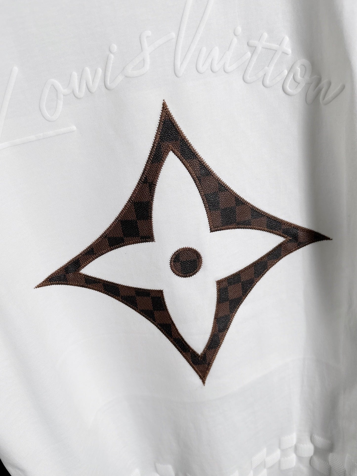 060311 New high-quality multi-technique T-shirt