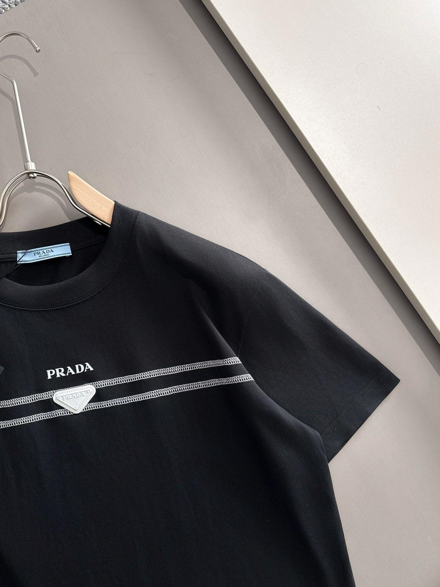 060311 New high-quality classic triangle logo printed T-shirt