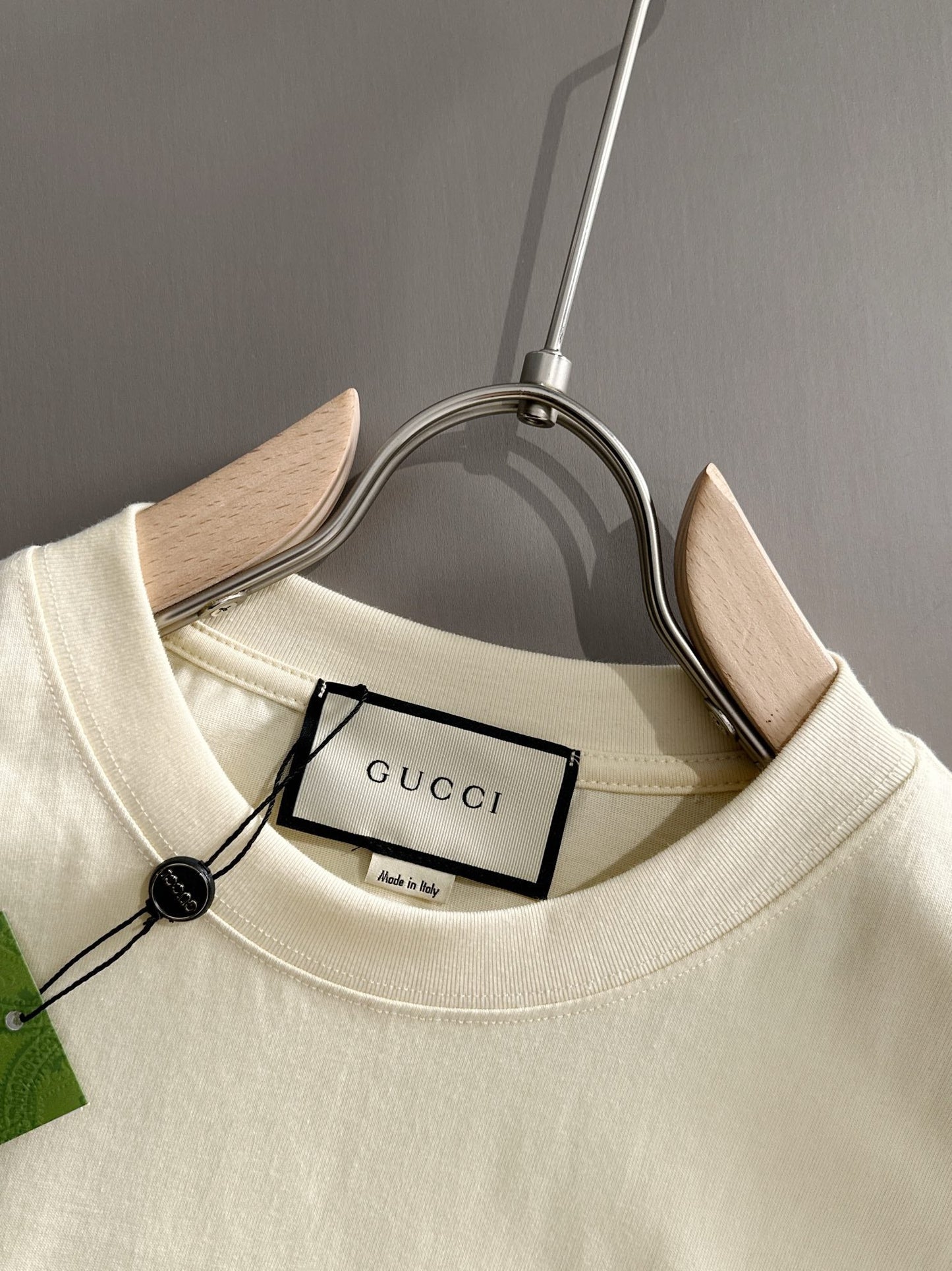 060311 New high-quality sleeve patch pocket T-shirt
