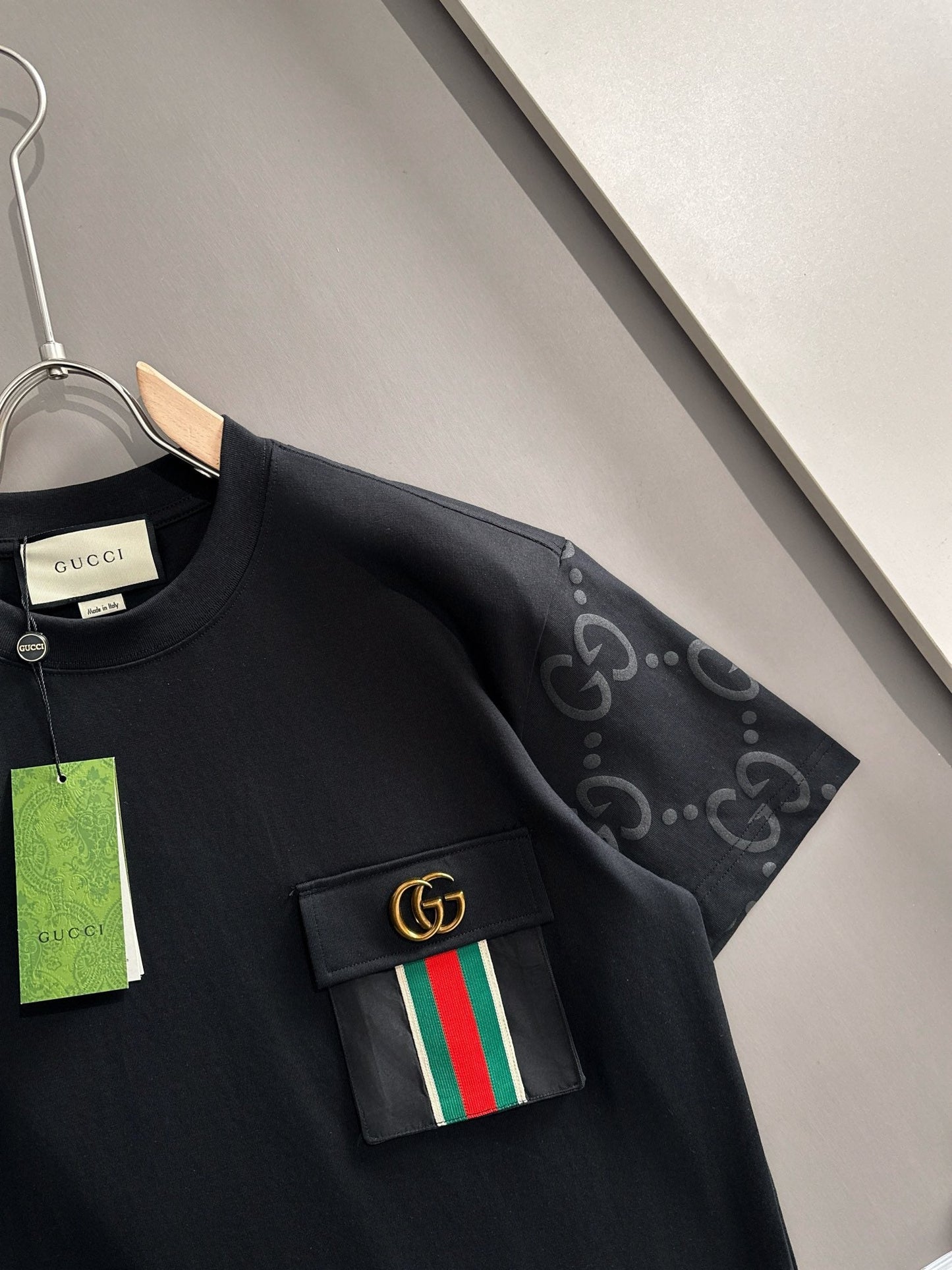 060311 New high-quality sleeve patch pocket T-shirt