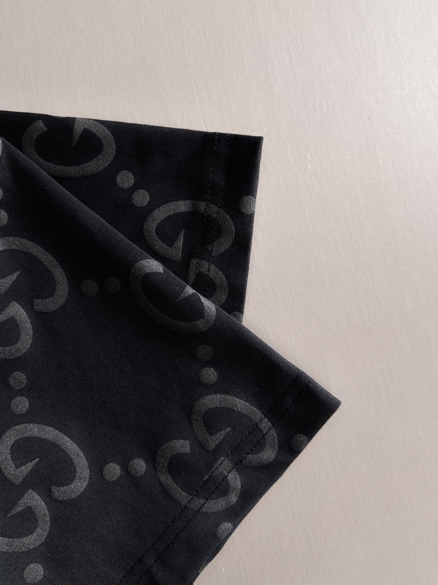 060311 New high-quality sleeve patch pocket T-shirt