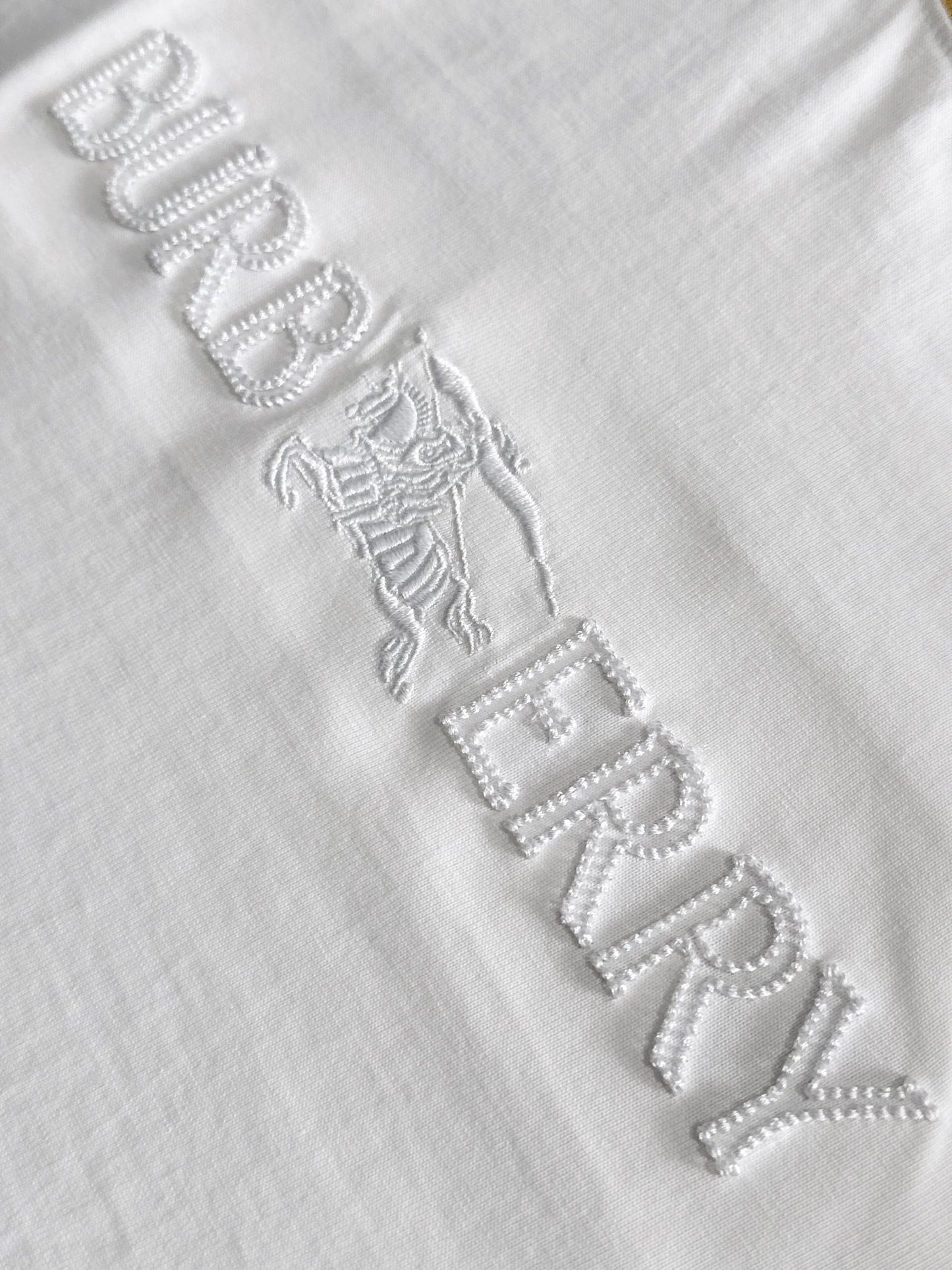 060311 New high-quality embroidered T-shirt with a stitched neckline