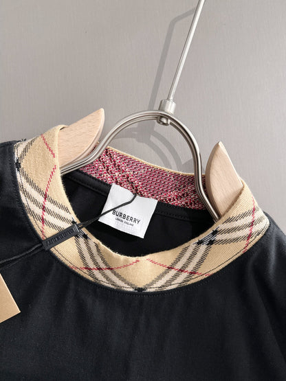 060311 New high-quality embroidered T-shirt with a stitched neckline
