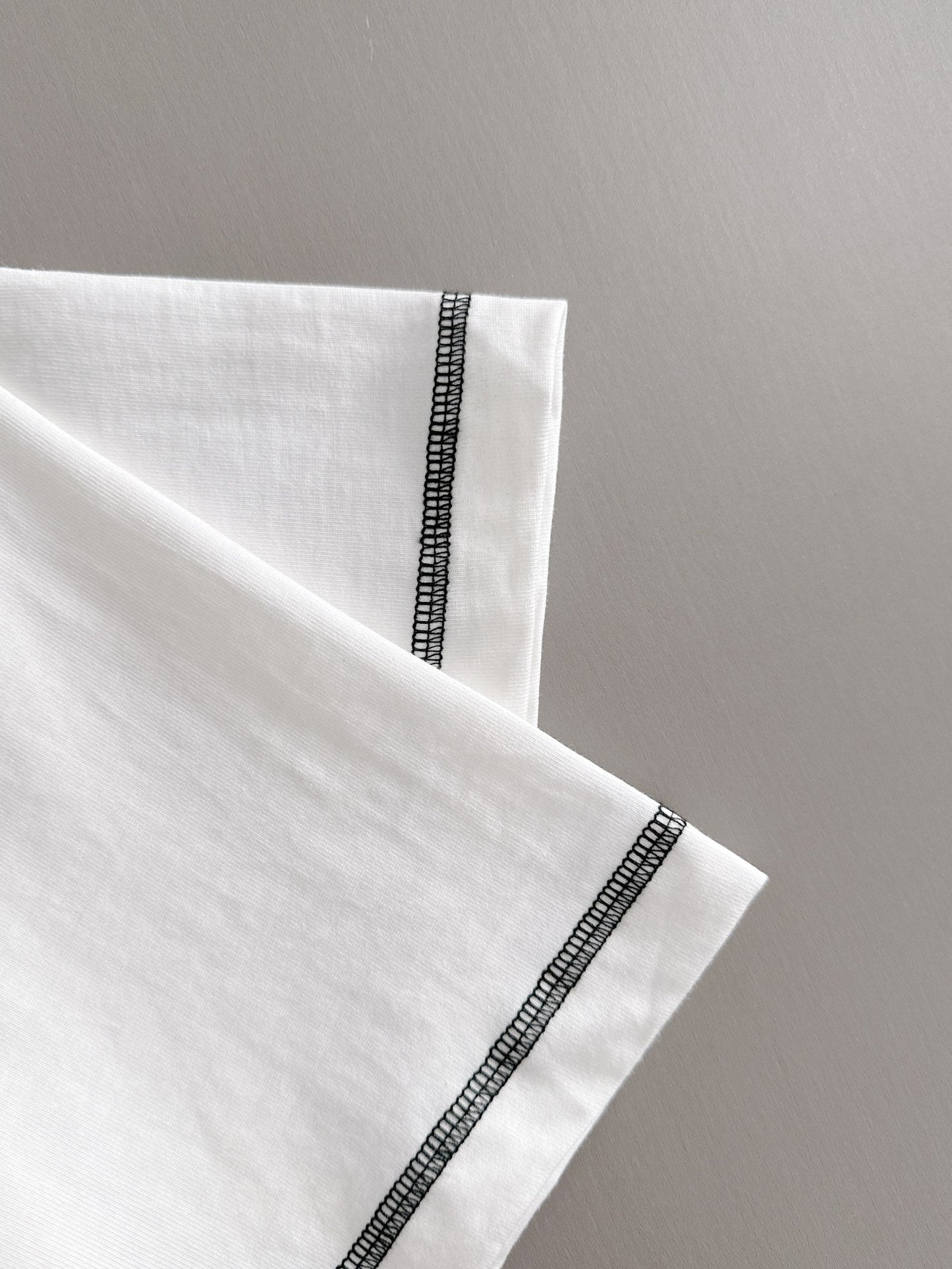 060311 New high-quality color-matched stitching simple T-shirt