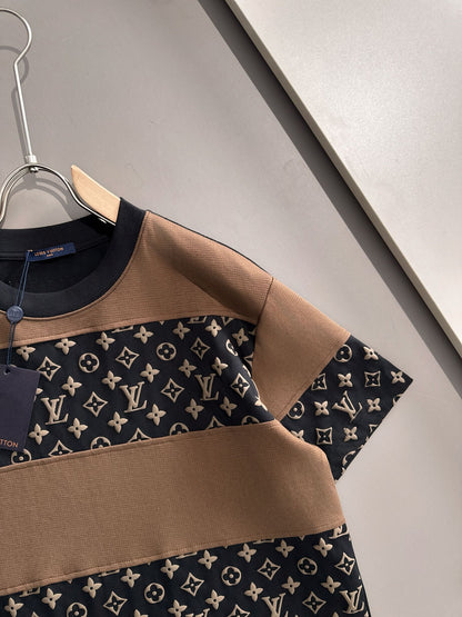 060311 New high-quality, feature-rich, full-patterned T-shirt