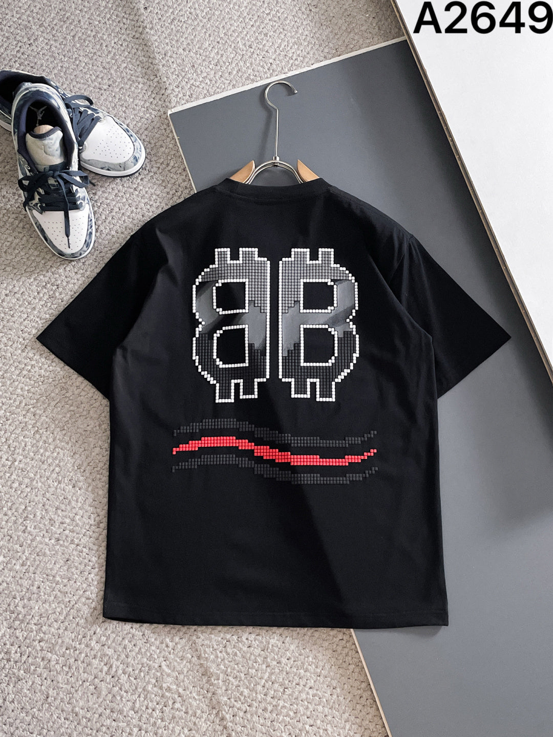 060311 New high-quality and elaborately crafted bubble T-shirt