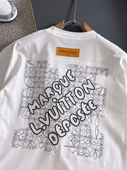 060311 New high-quality multi-technique stitched T-shirt