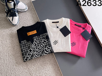 060311 New high-quality multi-technique stitched T-shirt