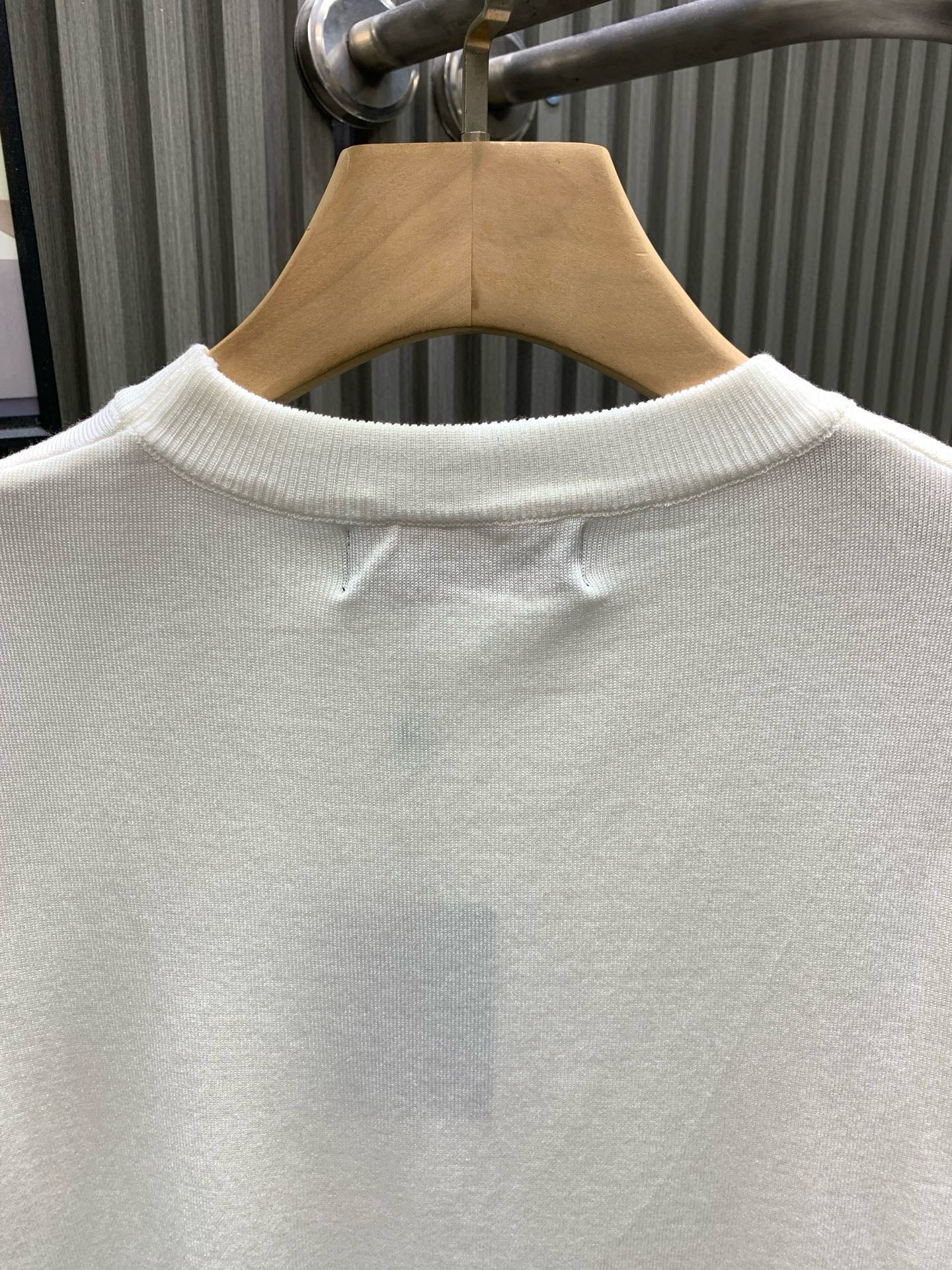 060311 New high-quality embroidered diamond soft knit T-shirt