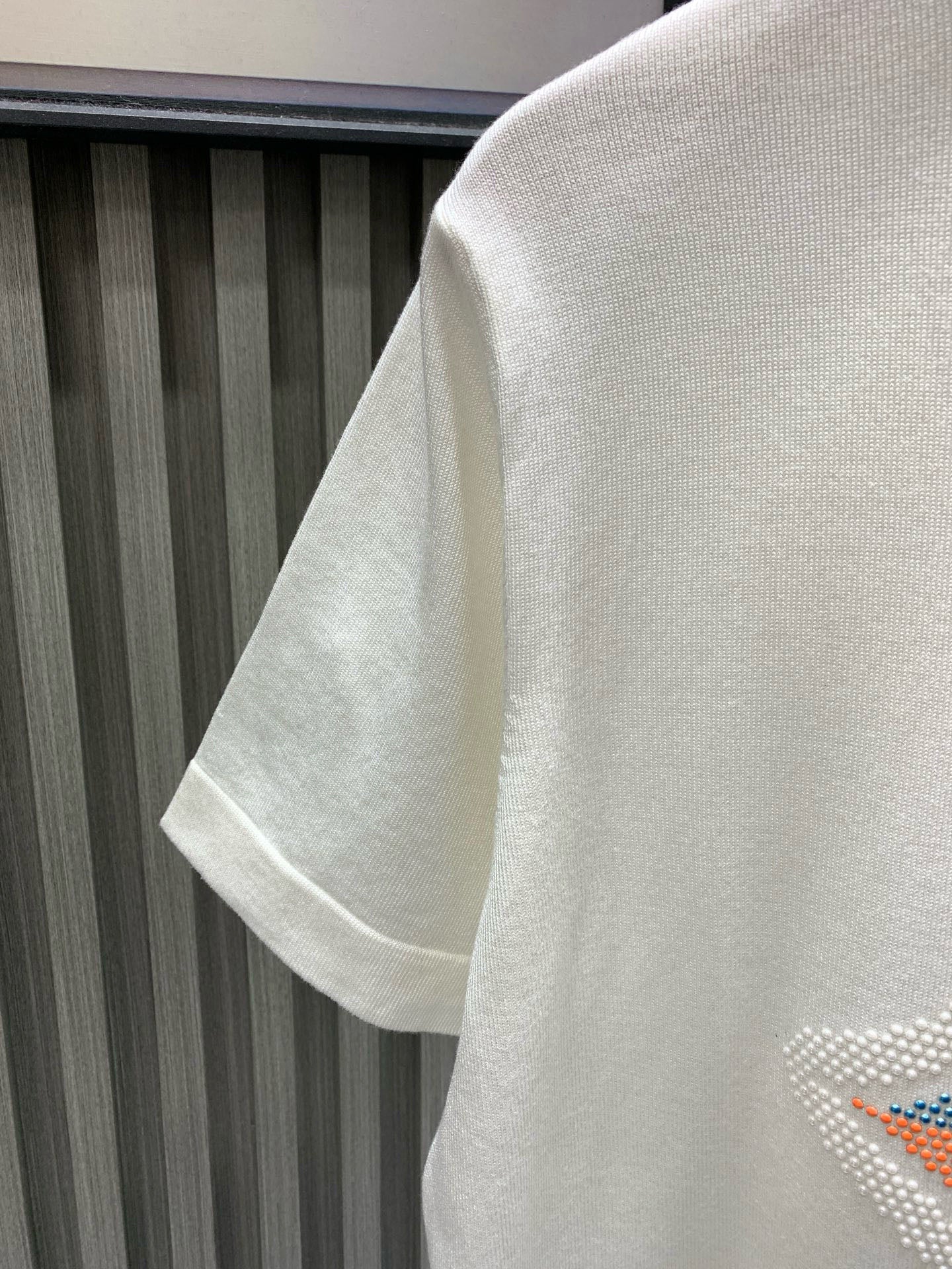 060311 New high-quality embroidered diamond soft knit T-shirt